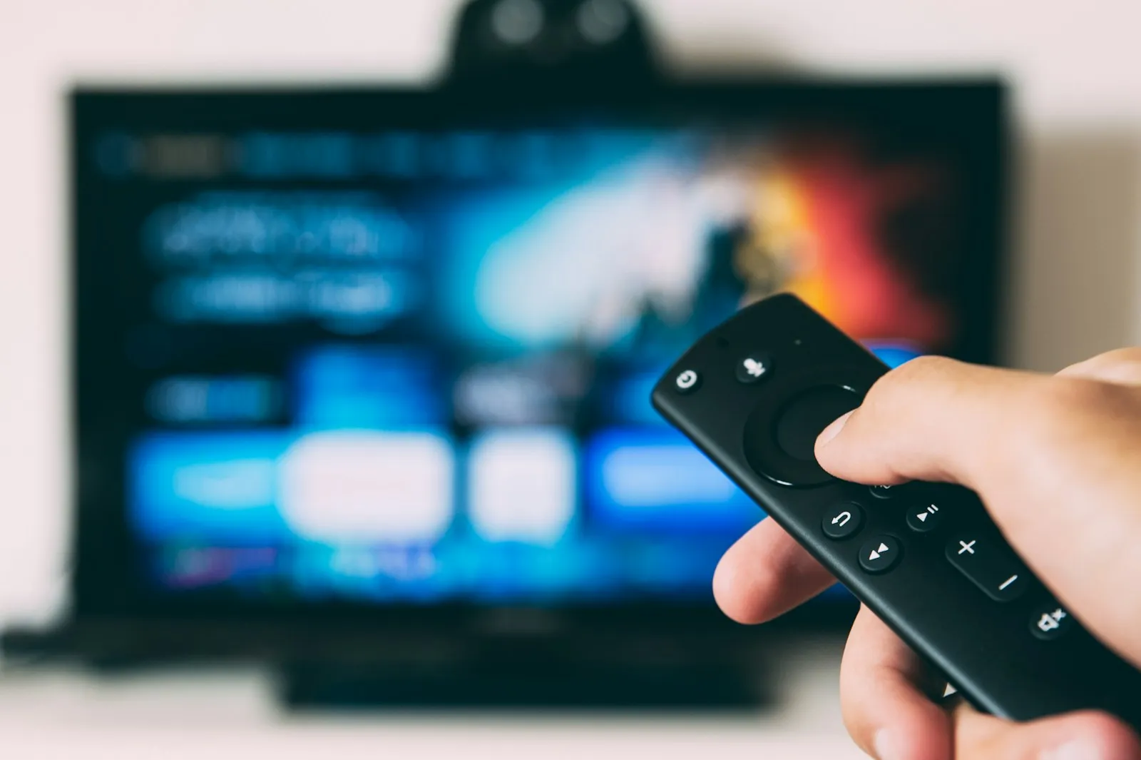 Testa IPTV med en box och fjärrkontroll